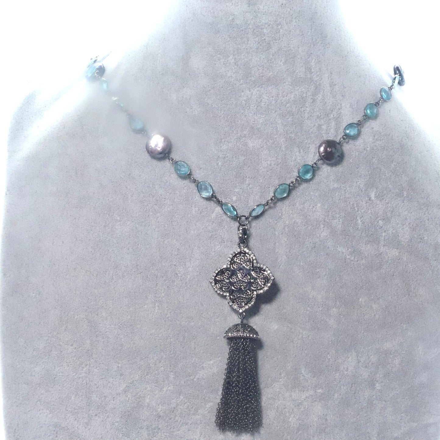 Pret-A-Porter Jewels Apatite and Freshwater Pearl Pendant Necklace