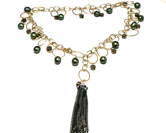 Charming Pearl Necklace