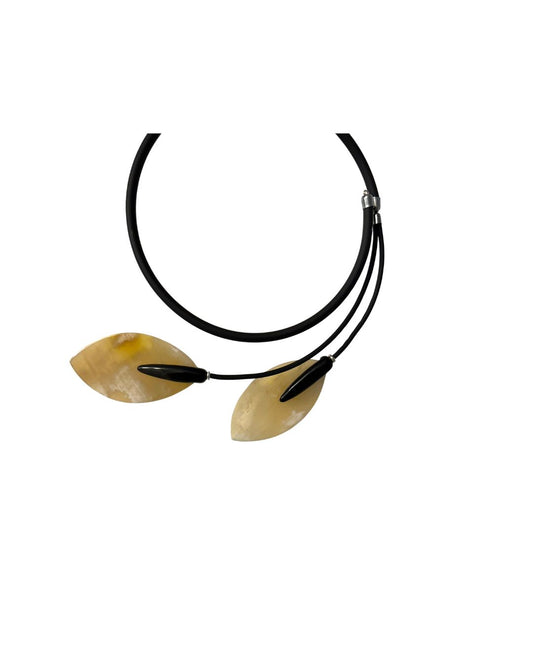 Contour Pendant Necklace