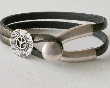 Retro Leather Bracelet with Peace sign
