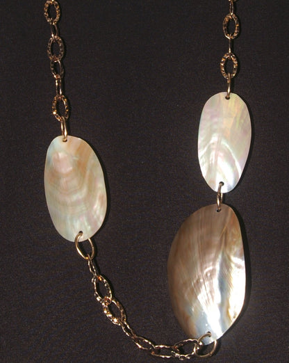 Mother of Pearl and Rose Copper Necklace
